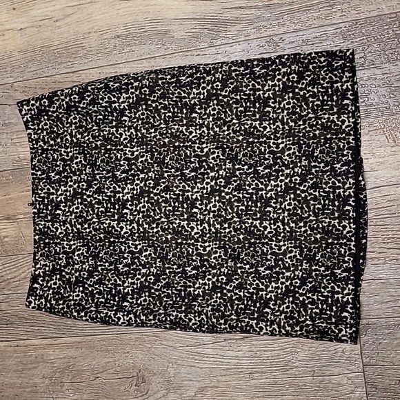 Ann Taylor leopard skirt zipper back 4 - Picture 1 of 4